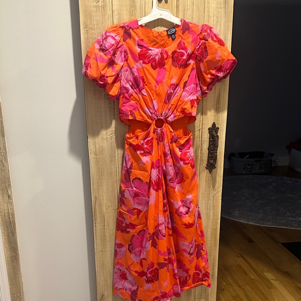 Elegant Floral Midi Dress in Orange and Pink